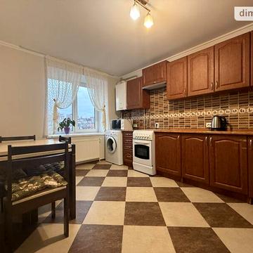 Довгострокова оренда 1к Квартира Самчука Уласа вулиця