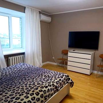 Однокімнатна вул.Шкільна на Петропавлівській Борщагівці