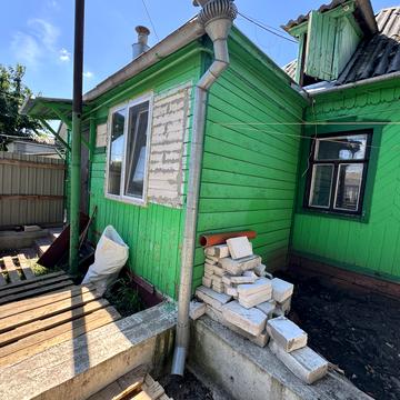 Михайла Чупріна вул. (8 Березня), 3