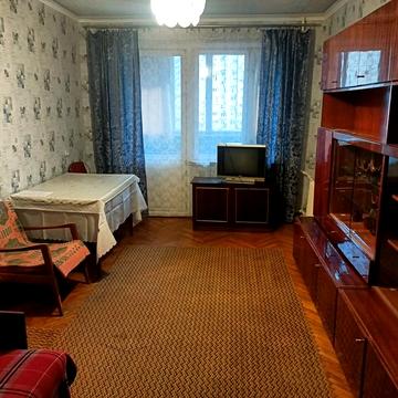 Машинобудівна вул., 25