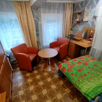 Частина будинку в центрі міста. Меблі, техніка, зручності.2 кімнати.