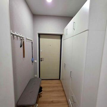 Оренда однокімнатна квартира з ремонтом та своїм паркомісцем парк Мами