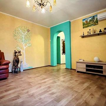 Продам 4-кімнатна автономка