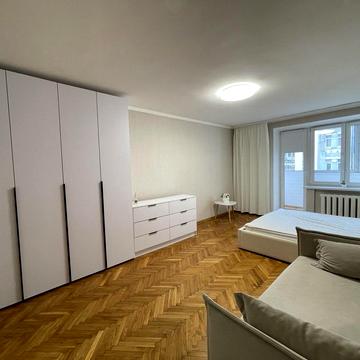 Саксаганського вул., 92/94