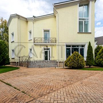 Київська вул.