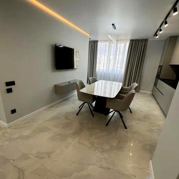 Генерала Грекова вул., 4