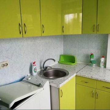 3-к кв вул. Петропавлівська( біля «Сам Маркет»)