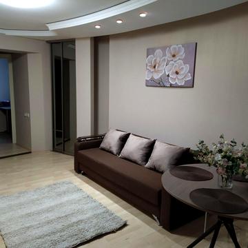 Камянецька вул., 109