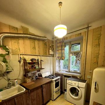 Оренда 2 кімнатної квартири вул. Бузніка, біля стадіону Евіс.