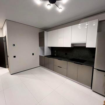 Однокімнатна квартира з окремим входом