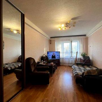 Чорних Запорожців вул. (Петра Запорожця), 11