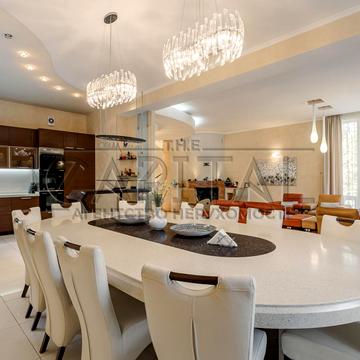 Приозерна вул.