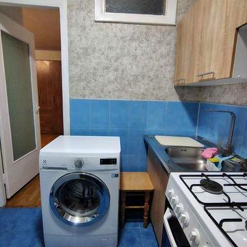 1 кімнатна квартира вулиця олодимира Великого бічна