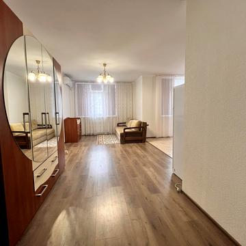 Олени Пчілки вул., 7