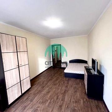 Євгена Коновальця вул., 115