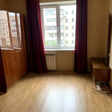 Симиренка вул., 22