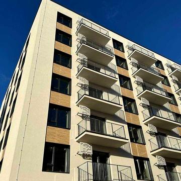 2-кім.квартира + кухня-студія, вул.Коновальця (р-н Велмарт)