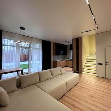 Дом с ремонтом метро Дарницкий Славутич Киев застройщик без %