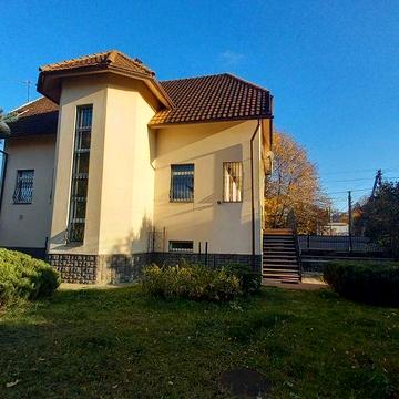 Оренда  будинку.20 хв-пішки метро Теремки.трц Магелан.