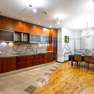 Лесі Українки бульв., 30-Б