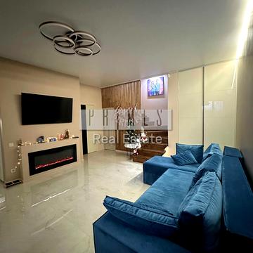 Центральна вул.