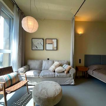 Зоряний бульв., 1-М