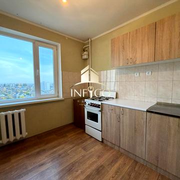 Чехова вул., 82