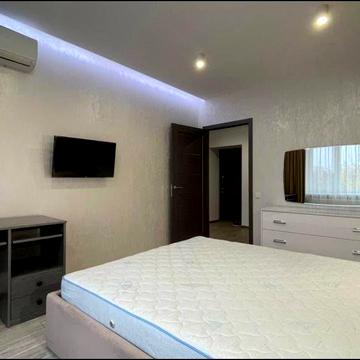 Високовольтна вул., 14-Д