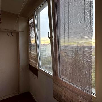 Миру вул., 90