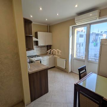 Академіка Шалімова вул., 86