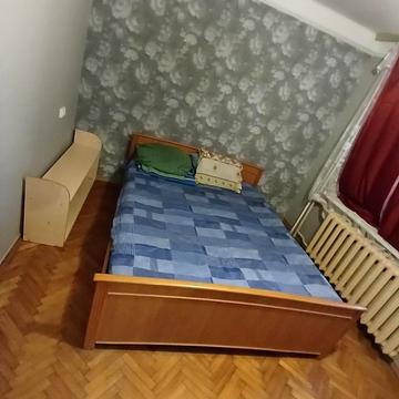 Верховної Ради бульв., 25