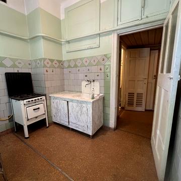 Незалежної України вул. (40 років Радянської України), 68