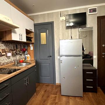 Польова пл., 7