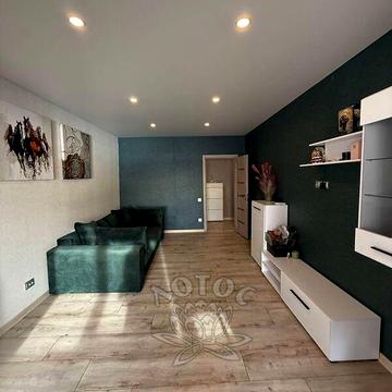 Продаж 1к Квартира Лазурна вулиця