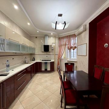 Оренда просторої 3-кімнатної квартири в Новобудові на пр. Чорновола 67