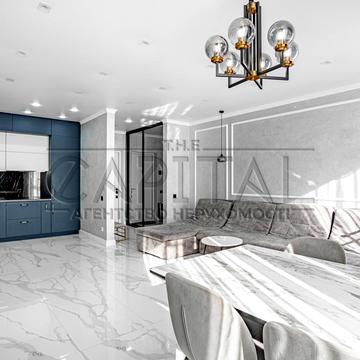 Зарічна вул., 6