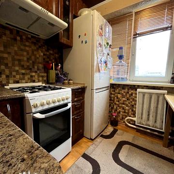 Продаж 3к Квартира 600-річчя вулиця