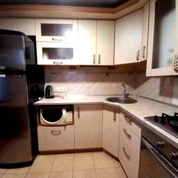 Срочно продам 2х комн. м. Армейская 5 мин , с капит ремонтом, меб