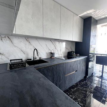 Кирила Студинського вул., 5