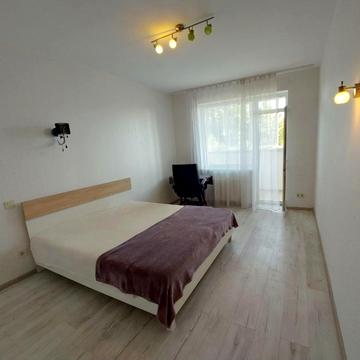 Берестейський просп. (Перемоги), 5-В