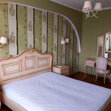 Лесі Українки бульв., 36-Б