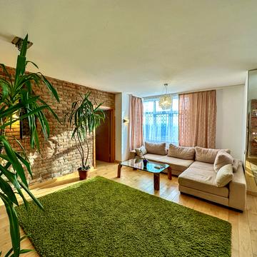 Соломянська вул., 15-А