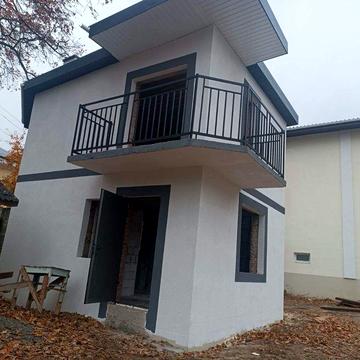 Продам 2 поверх будинок біля парку