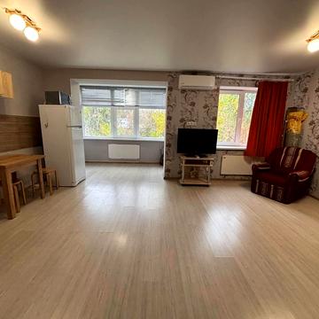 Камянська вул., 34а