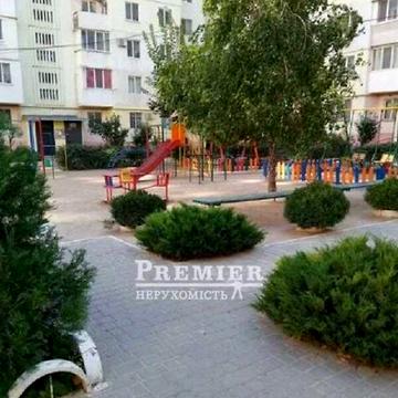 Продаж 3к Квартира Академіка Сахарова вулиця