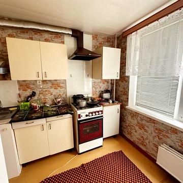 Квітуча вул., 8