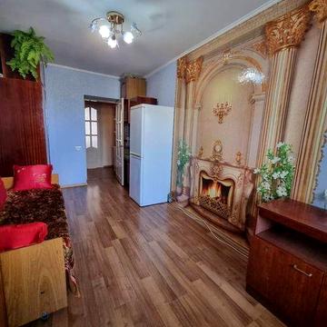 Продам велику квартиру на Юності!