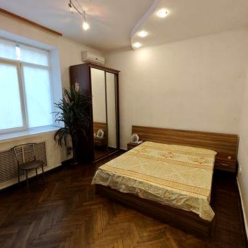 Оренда  гостинки Центр метро Арх.Бекетова