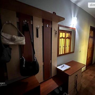 Продаж 4к Квартира Листопадова вулиця