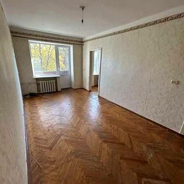 Сдам 3-к квартиру в центре на Украине по проспекту Соборный